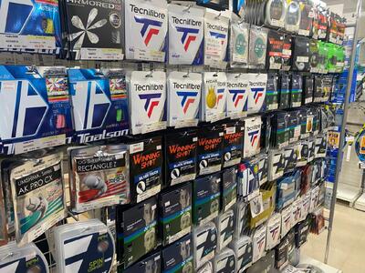 『渋谷区内の店舗限定』ガット張替えチケット1回分[テニスサポートセンター渋谷店]【187001】