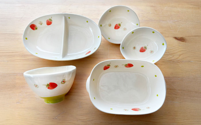 【瀬戸焼】子供用食器5点セット（いちご）【窯元SOUSEN】/食育 子育て ギフト [BBCQ002]