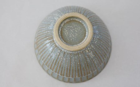 八幡平市の工房【tamari窯】しのぎ模様茶碗（青） ／ 茶わん 食器 シンプル 贈り物