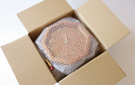 【屋久杉で創った】壁掛け時計(高橋工芸/055-1870) 工芸品 とけい 時計 壁掛 アナログ アナログ時計 シック おしゃれ シンプル 屋久杉 杉 木 木工 木材 インテリア 装飾 家 リビング 