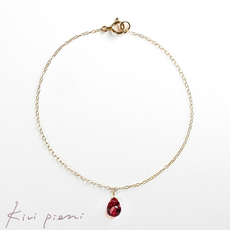 
            【天然石ジュエリー】ガーネット　k10（10金）ブレスレット
          