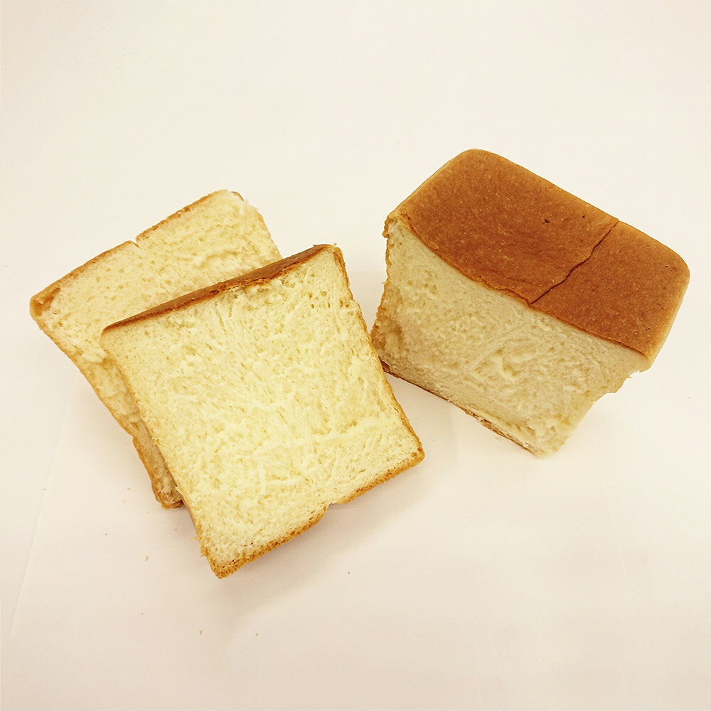 【ふるさと納税】【カットなし】高級食パン 3斤 食パン 高級 贈答用 神栖市 茨城県 送料無料 冷凍