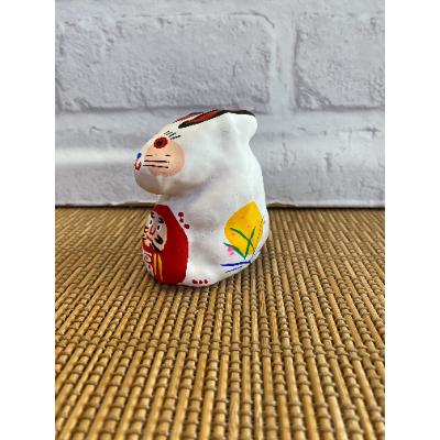 ふるさと納税 春日部市 達磨抱き卯(うさぎ)手作り張子人形 |  | 01
