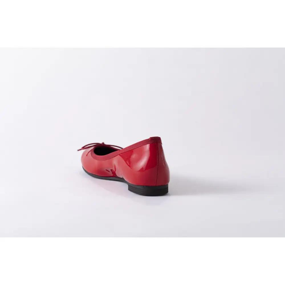 美脚に導く骨盤ケアシューズyui エナメル ダークレッド【サイズ24.5cm】