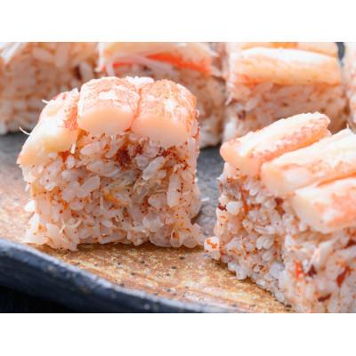 ふるさと納税 京丹後市 蟹の匠　魚政のカニ屋が作る海シリーズ　恋蟹寿司 (こいずし)　3貫　甲羅の舞台　2セット |  | 03