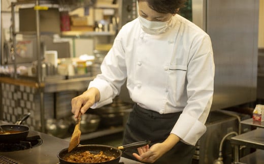 カラダ喜ぶ鹿肉のシチュー400g×2袋