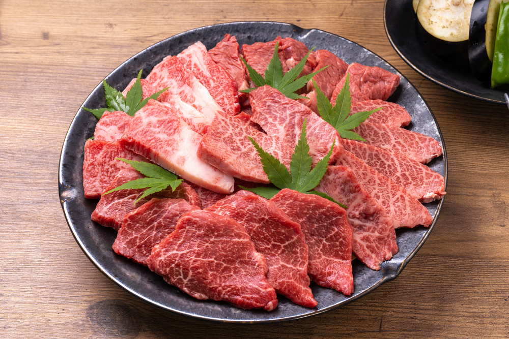 
【毎月定期便】訳あり!【A4～A5】博多和牛焼肉切り落とし　1kg(500g×2p) 全3回　AO092
