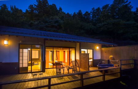 【ふるさと納税】風の谷の庵 平日限定ペア宿泊券 | 宿泊 旅行 愛知県 幸田町 宿 チケット 泊り お泊り 国内旅行 トラベル 観光