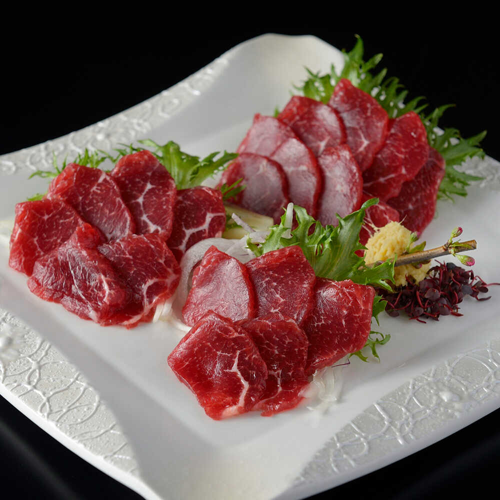 【ふるさと納税】新鮮 馬刺し ロース 約400g (約90g×4〜6P) 馬肉 ブロック タレ付き【株式会社 千興ファーム】[AYAF021]