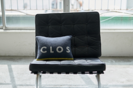 CLOSE YOUR EYES wool blanket [ミニクッション] LP-012093 [3102]