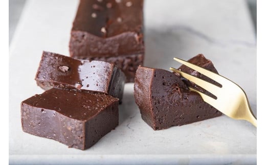 
            福岡市平尾のテリーヌショコラ専門店　テリーヌショコラ優
          