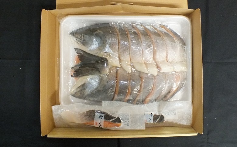 【北海道根室産】時しらず鮭切身1.5kg×1P・1切×2P F-42020