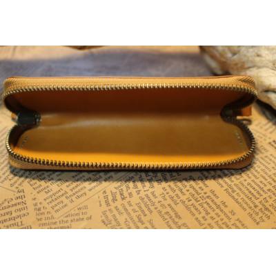 ふるさと納税 栗東市 馬九(うまく)いくラウンドファスナーペンケース(キャメル) |  | 03