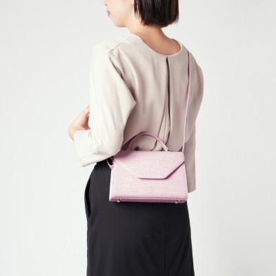 ふるさと納税 御代田町 【濱野皮革工藝のバッグ】プティ・フォルムクロコUNO(ピンク×ゴールド) |  | 03