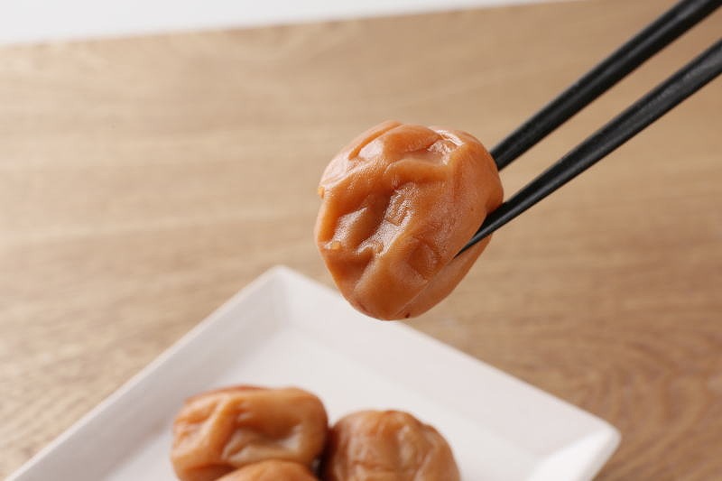 はちみつ梅干し1kg[中玉]2Lサイズ　紀州南高梅 うめぼし 和歌山産(化粧箱入)　紀伊国屋文左衛門本舗【TC35】