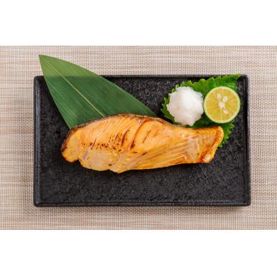 ふるさと納税 長万部町 北海道産秋鮭昆布漬切り身 100g×5切×2パック |  | 01