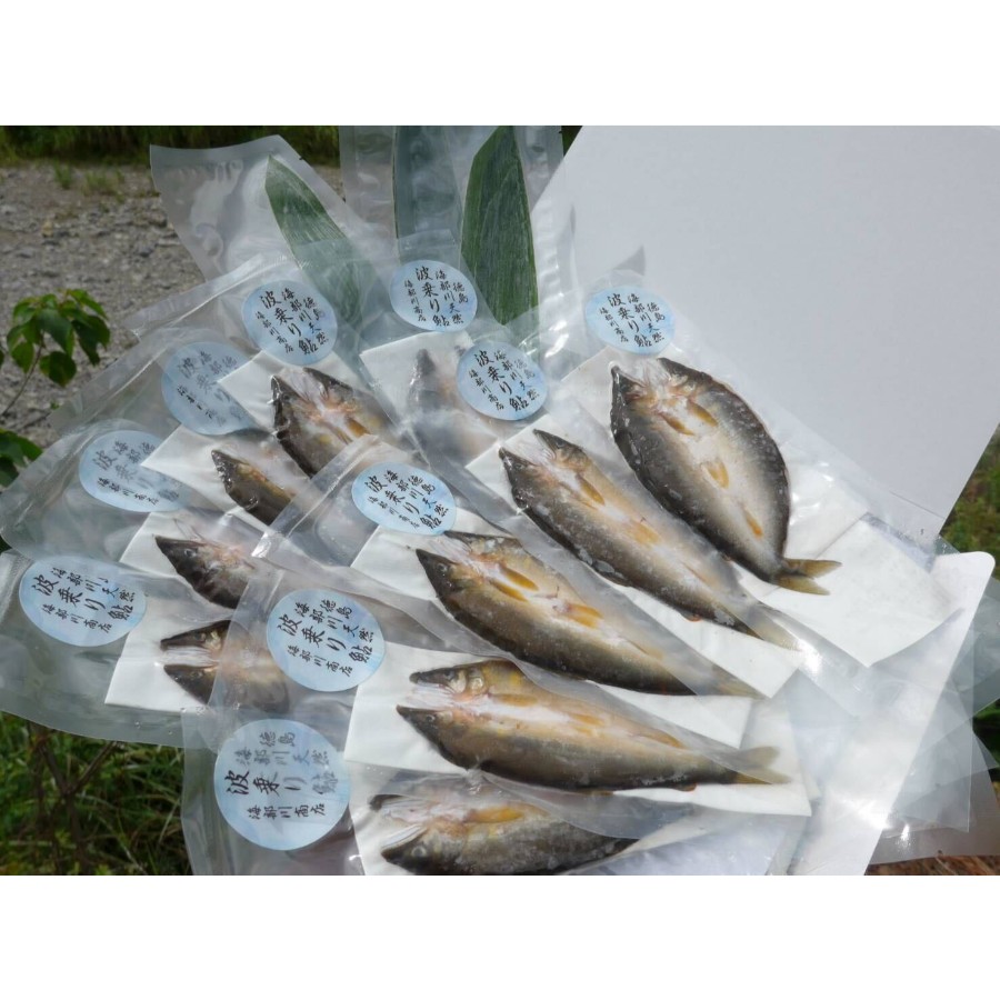 天然波乗り鮎の一夜干し 計400g（6～15尾）