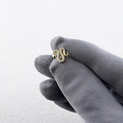 ふるさと納税 昭和町 蛇 18金 ピアス(片耳) 馬蹄 ダイヤモンド キャッチのいらないピアス 250326401yu |  | 03
