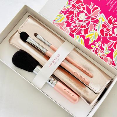 ふるさと納税 熊野町 熊野化粧筆　萌人気3本&ケースセット　熊野筆ほうこどう |  | 02