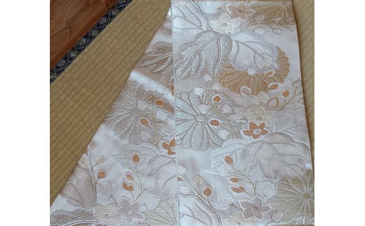 
            【山口成織物】西陣織 白地 唐織 袋帯 洋風菊桐文【お仕立付き】
          