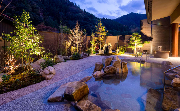 国民宿舎 清嵐荘 季節の会席 1泊2食付きプラン(1名様) 島根県雲南市/株式会社　吉田ふるさと村 [AIDF002]