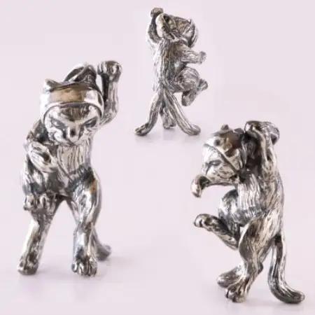 【和の彩 wanoiro】銀製『頬かむりをして踊る猫又』妖怪もののけ根付ジュエリー 659-861【配送不可地域：離島・沖縄県】【1490346】