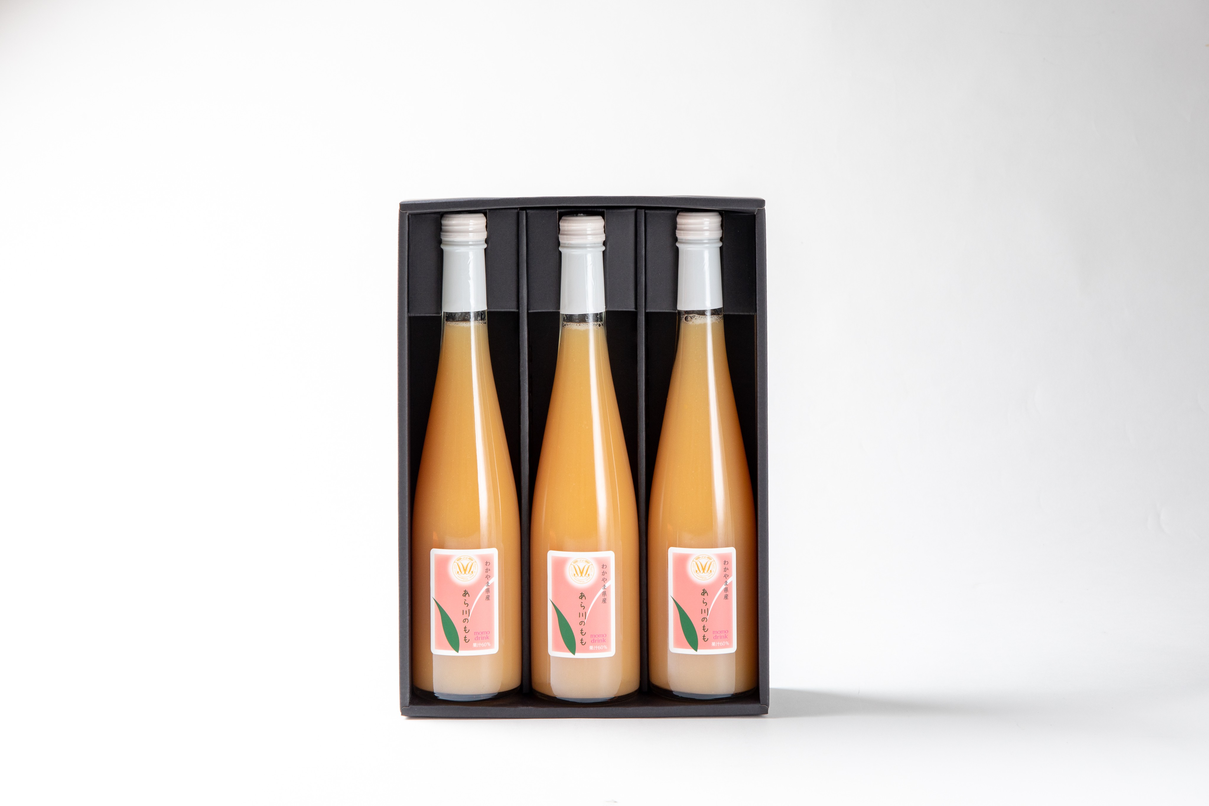 
                  N231　あら川の桃ドリンク５００ｍｌ　３本
                