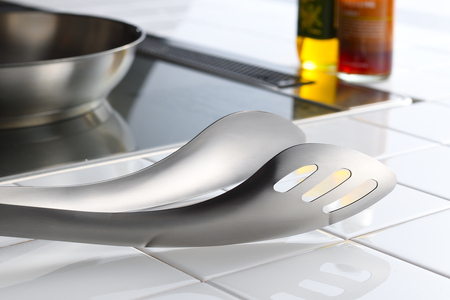 LS1568 ソースもすくえるガッシリトング