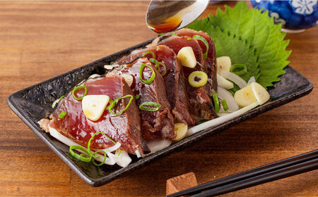 藁焼きかつおたたき(藁強め)　約300g×1節 / 真空パック 冷凍 カツオ 本格藁焼き 鰹たたき かつおタタキ 高知 香り 【高知の魚家さん】[ATGV001]