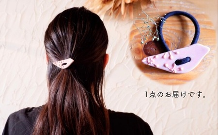 ＜砥部焼＞髪飾り（モモイロノトリ）1点【へアゴム 工房釉瑠璃 女性作家 鳥 桃色 ピンク ボタン おしゃれ かわいい 陶芸 手作り アクセサリー ハンドメイド】