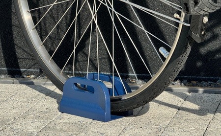  ハンドル回転ストッパー 1個 自転車 ハンドル ストッパー ストップ 回転 左右 前輪 止める 転倒 安全 安心 駐輪 スペース 狭い 固定 複数台 傾き 占有 岐阜県 美濃市 鍋屋バイテック株式会社