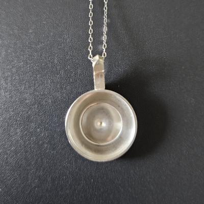 ふるさと納税 大網白里市 銀製手彫り彫金入りポイントアームカップ型アクセサリー1個 |  | 03