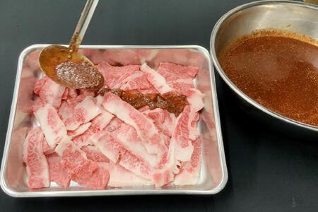 【肉屋くらは】近江牛 焼肉1kg（自家製タレ漬け焼肉用500g・焼肉用500g）［冷凍］