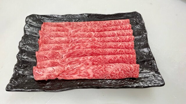 【ふるさと納税】【レビューキャンペーン対象商品】飛騨牛 肩 ロース 300g すき焼き 用 | 丸坂山田農園 お肉 肉 ブランド牛 国産牛 すきやき 和牛 黒毛和牛 冷凍 イベント キャンプ BBQ アウトドア 岐阜 岐阜県 美濃加茂 美濃加茂市 送料無料