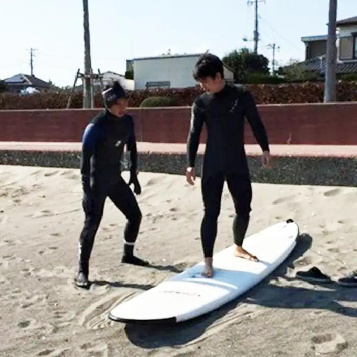 【SLOF SURF DESIGNS】鴨川発！SLOFのサーフレッスン ２時間１名様　[0030-0089]