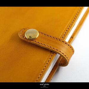 maf pinto (マフ ピント) レザー手帳カバー A6 (文庫本サイズ) イエロー 本革 日本製