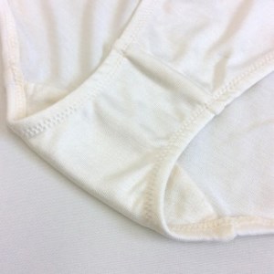 なめらかなオーガニックシルク100％のお肌に優しい日本製スタンダードショーツ(2枚セット）【サイズ/LL（2枚セット）】