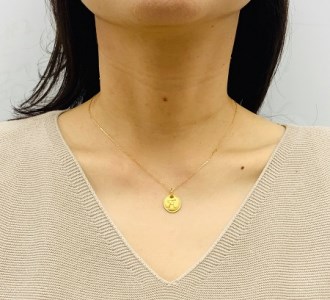 イニシャルペンダントネックレス【Ｋ10イエローゴールド】イニシャル：Ｃ