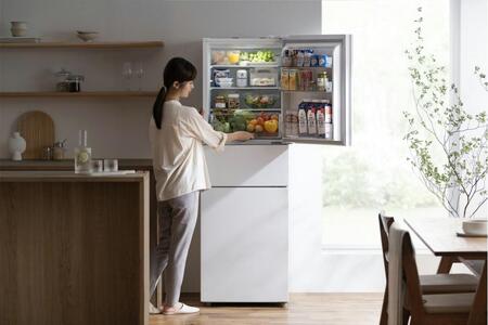 冷蔵庫 ノンフロン冷凍冷蔵庫 235L IRSN-HF24A-W ホワイト