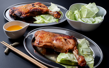 さぬき名物！骨付鳥(若鳥) 4本セット 専用油付き 詰合せ ご当地 グルメ 名産 名物 骨付鳥 骨付き鳥 チキン 鶏肉 鶏 とり 肉 焼き鳥 さぬき 讃岐 国産 おつまみ チキン 四国 香川 琴平 田