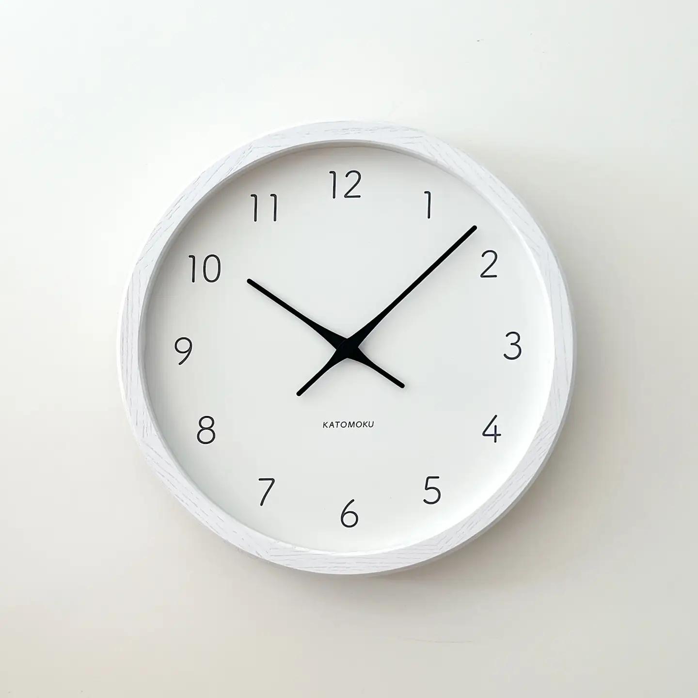 KATOMOKU muku clock 7 ≪km-60WHRCS≫木製掛け時計(ホワイト/SKP電波スイープムーブメント(連続秒針))【R7340】