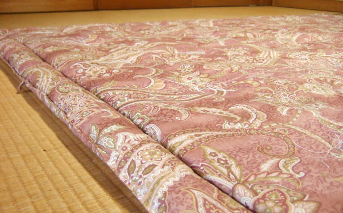 近江真綿布団 近江真綿掛け布団 1.5kg シングル【赤色】近江真綿 シルク掛布団 寝具 シングル