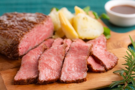  【12月25日出荷】年内発送「神戸牛」ローストビーフ130g×2 /// 和牛 黒毛和牛 お肉 柔らかい ジューシー ローストビーフ国産 人気 ワイン 厳選 ヘルシー 冷凍 ギフト 贈答 簡単調理 奈良県 広陵町