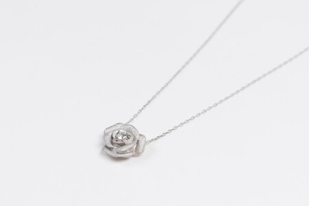 0.1ct PT900ローズネックレス HY-16