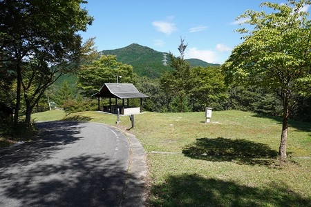 新見千屋温泉いぶきの里 グランピング・オートキャンプ場 利用券 5000円分 （5000円×1枚）