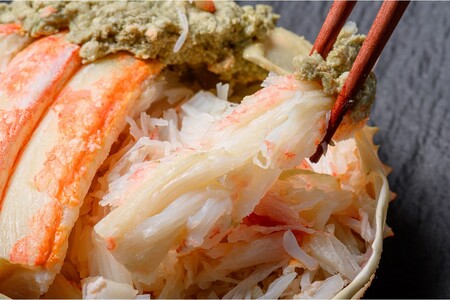 年末お届け限定【蟹の匠 魚政】プレミアムズワイガニ 雌雄の甲羅盛り 夫婦宝船（めおとたからぶね） 小セット─雄と雌、ふたつの旨みを一つの箱に