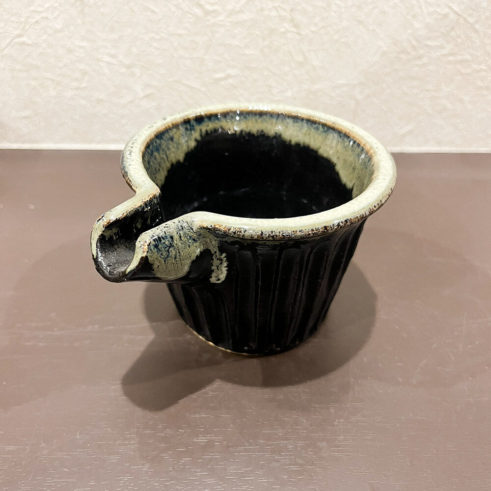 お猪口 片口 竹籠 津軽焼 お猪口・片口と竹籠セット（各1個）工芸品 青森県弘前市 草邑 [お猪口 片口 酒器 竹籠 津軽焼 津軽竹籠 焼き物 竹細工 工芸品 贅沢な時間 素朴 温かみ 美しい 青森県 弘前市 力強い 生活に溶け込む 手仕事]