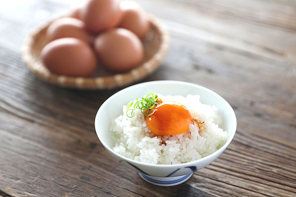 スズキのたまご 地養卵 MS～L 80～90個 約5kg 新鮮 卵 たまご 鶏卵 生卵 地養卵 赤たまご 80～90個