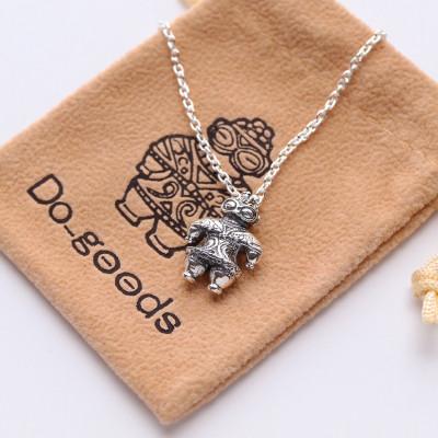 ふるさと納税 山梨県 縄文の神秘を身にまとうSV925製　豆遮光器土偶ネックレス　700-081 |  | 03