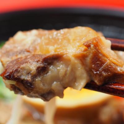 ふるさと納税 与那原町 与那原そば 満腹セット8人前(三枚肉・軟骨ソーキ付き)沖縄そば |  | 01